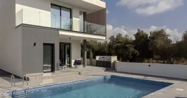 3 bedroom apartment in Chloraka, Cyprus