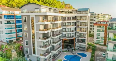 Apartamento 3 habitaciones en Akarca Koyu, Turquía