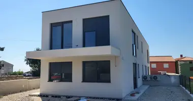 Wohnung 2 Schlafzimmer in Opcina Liznjan, Kroatien