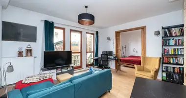 Квартира 3 комнаты в Варшава, Польша