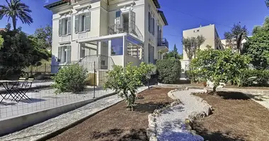 Gewerbefläche 900 m² in Como, Italien