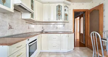 Wohnung 4 zimmer in Minsk, Belarus
