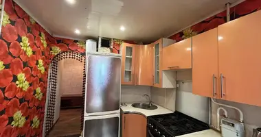 Apartamento 3 habitaciones en Kastsyukovichy, Belarús