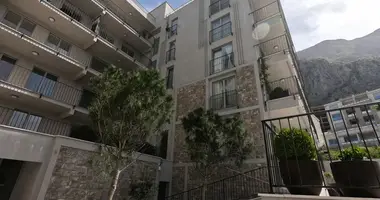 2 bedroom apartment in Dobrota, Montenegro