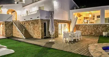 Villa 4 bedrooms in Teulada, Spain