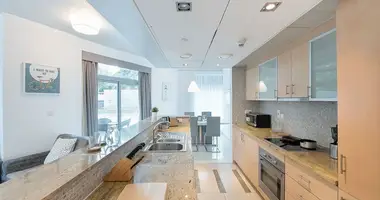 Квартира 2 комнаты в Дубай, ОАЭ