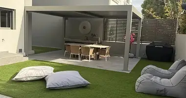 Townhouse 4 bedrooms in Municipality of Vari - Voula - Vouliagmeni, Greece