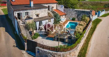 3 bedroom house in Kanfanar, Croatia