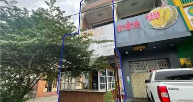 4 bedroom house in Sangkat Kakab 1, Cambodia