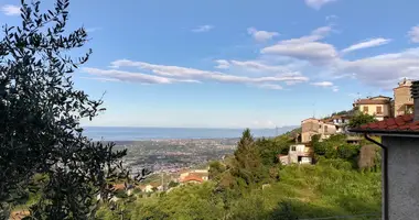 Villa en Capriglia, Italia