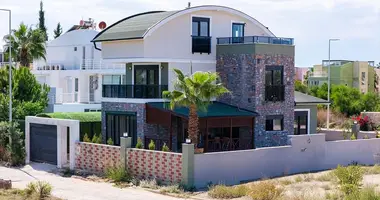 Villa 4 bedrooms in Serik, Turkey