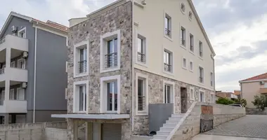 Квартира 4 комнаты в Дженовичи, Черногория