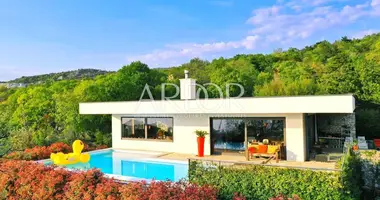 Casa 3 habitaciones en Kostrena, Croacia