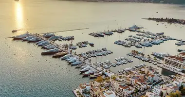 Mieszkanie 3 pokoi w Tivat, Czarnogóra