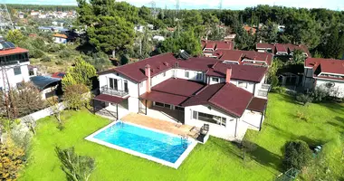 Villa 11 chambres dans Kepez, Turquie