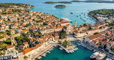 Отель 460 м² в Сплитско-Далматинская жупания, Хорватия