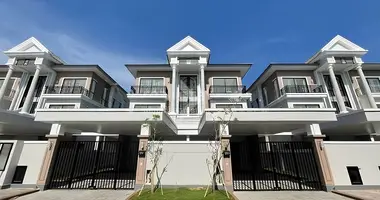 4 bedroom house in Sangkat Prek Kampeus, Cambodia