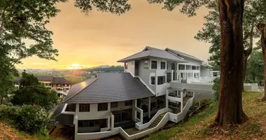 Квартира 2 комнаты в Тхаланг, Таиланд