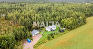 6 bedroom house in Ohkola, Finland