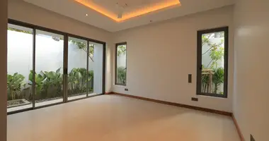 Villa 4 bedrooms in Thalang, Thailand