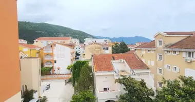 Apartamento 3 habitaciones en Budva, Montenegro