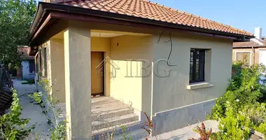 Casa 3 habitaciones en Trastikovo, Bulgaria