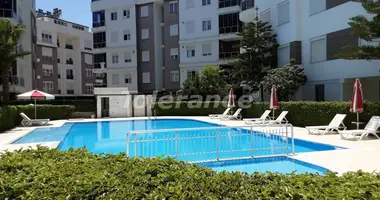 2 bedroom apartment in Konyaalti, Turkey