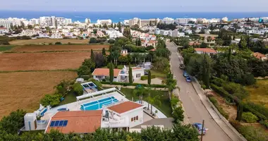 4 bedroom apartment in Paralimni, Cyprus