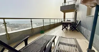 5 room apartment in Ashdod, Israel