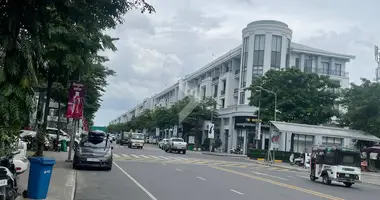 Casa 4 habitaciones en Sangkat Chak Angrae Leu, Camboya