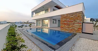 Villa 4 bedrooms in Yeroskipou, Cyprus