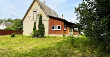 Casa en Bialarucki sielski Saviet, Belarús