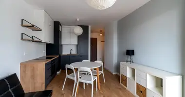 Квартира 2 комнаты в Варшава, Польша