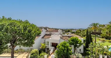 3 bedroom apartment in Benahavis, Spain