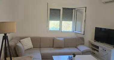 Long term rent 2 bedroom close to Lustica bay w Gosici, Czarnogóra