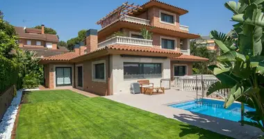 Villa en Castelldefels, Španjolska