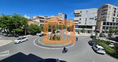 Commercial property 68 m² in Bashkia Durres, Albania