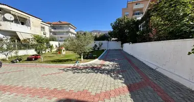 2 bedroom apartment in Tirana Municipality, Albania