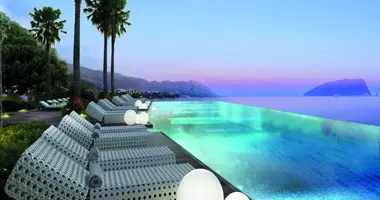 Квартира 4 спальни в Фатих, Турция