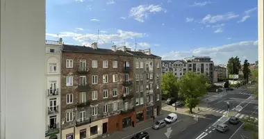 Mieszkanie 2 pokoi w Warszawa, Polska