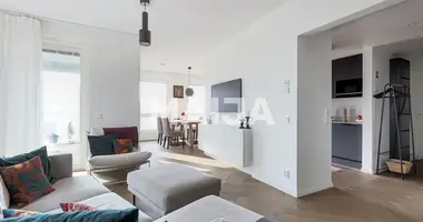 Apartamento 3 habitaciones en Helsinki sub region, Finlandia