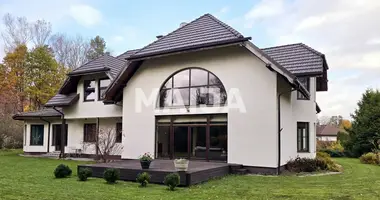 Haus 6 zimmer in Adazu pagasts, Lettland