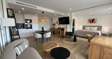 2 bedroom apartment in Casares, Spain