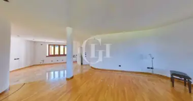Apartamento 6 habitaciones en Desenzano del Garda, Italia