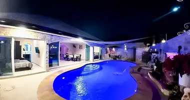 Haus 4 Schlafzimmer in Nong Prue, Thailand