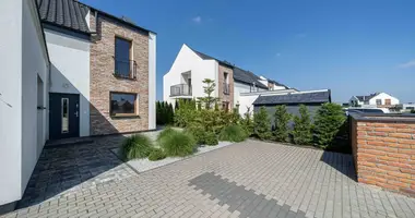 Commercial property 125 m² in Baranowo, Poland