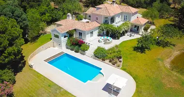 Villa 4 zimmer in Loule, Portugal