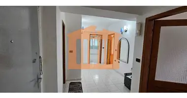 Commercial property 90 m² in Bashkia Durres, Albania