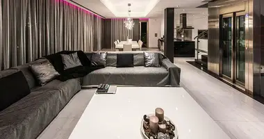 Willa w Calp, Hiszpania