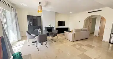 Apartamento 2 habitaciones en San Pedro Alcantara, Španjolska